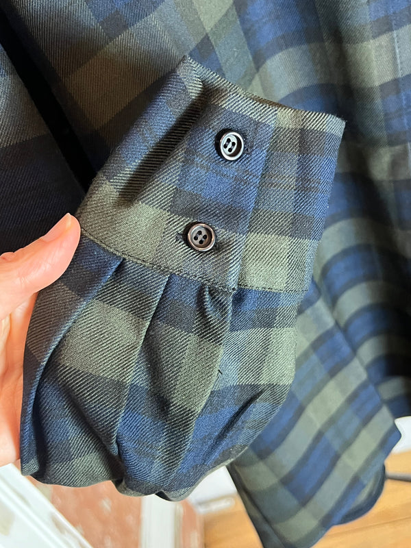 Sur chemise à carreaux