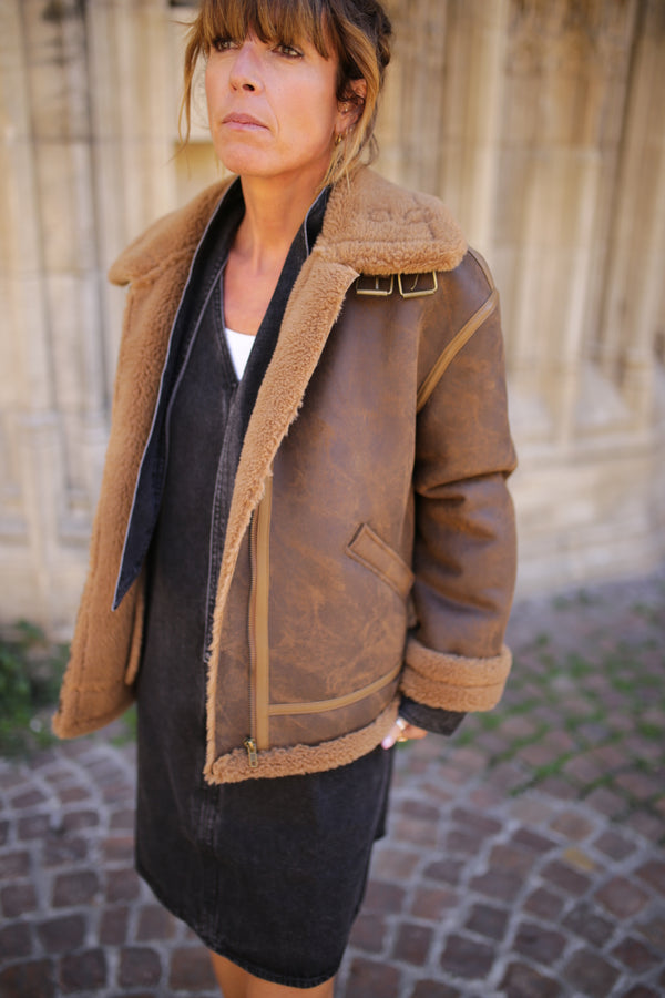 Veste Avalon