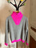 Pull camionneur rose et gris
