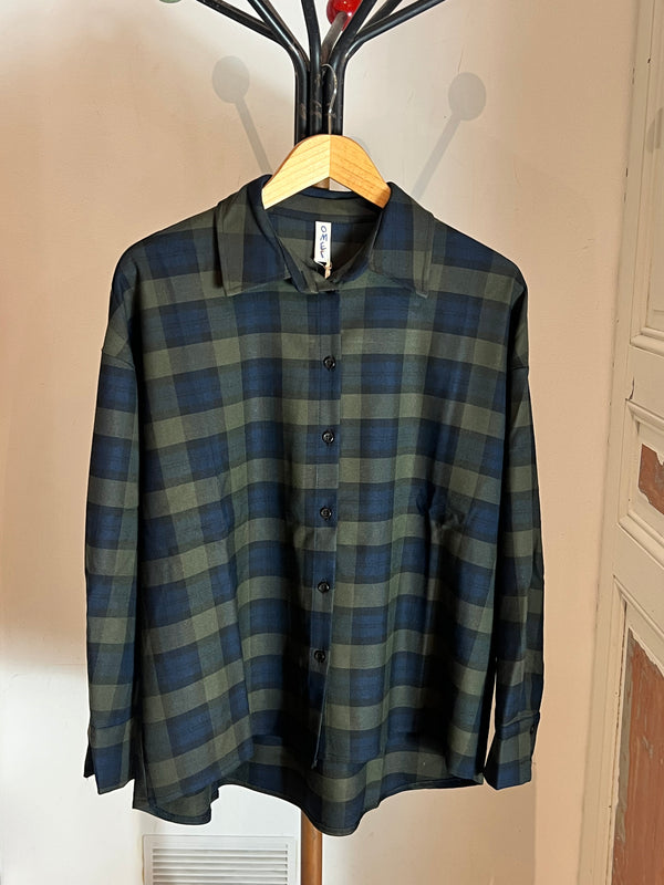 Sur chemise à carreaux